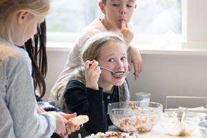 Fjernvarme Fyn Virksomheder adopterer skoleklasser Sanderumskolen Den åbne skole RelationsNetværket